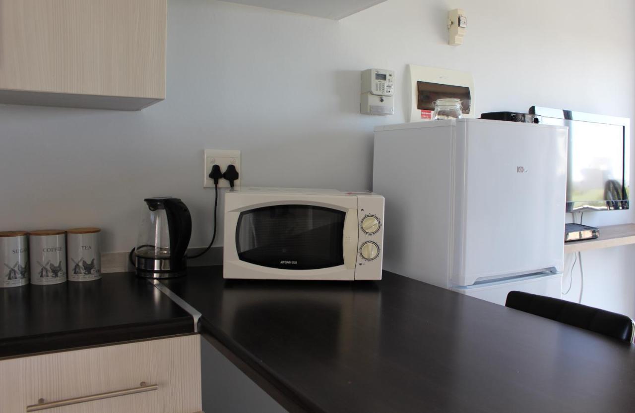 Abigail'S Studio Apartment @ Trift Tower Windhoek Exterior photo